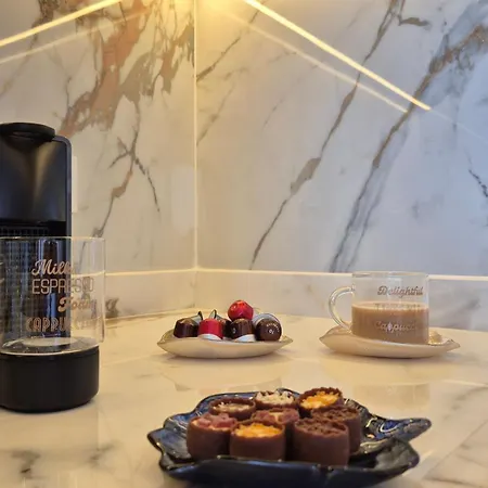 Luxury With Panoramic Sea View Emerald Apartament *