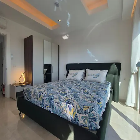 Apartament Luxury With Panoramic Sea View Emerald *