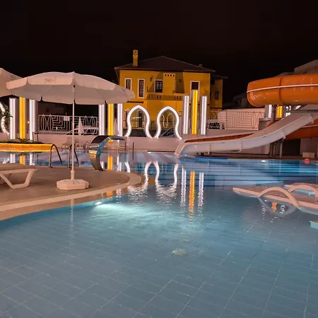 Luxury With Panoramic Sea View Emerald Lägenhet