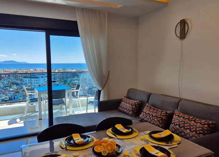 Luxury With Panoramic Sea View Emerald Apartment