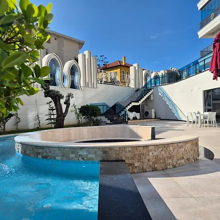 Daire Luxury With Panoramic Sea View Emerald